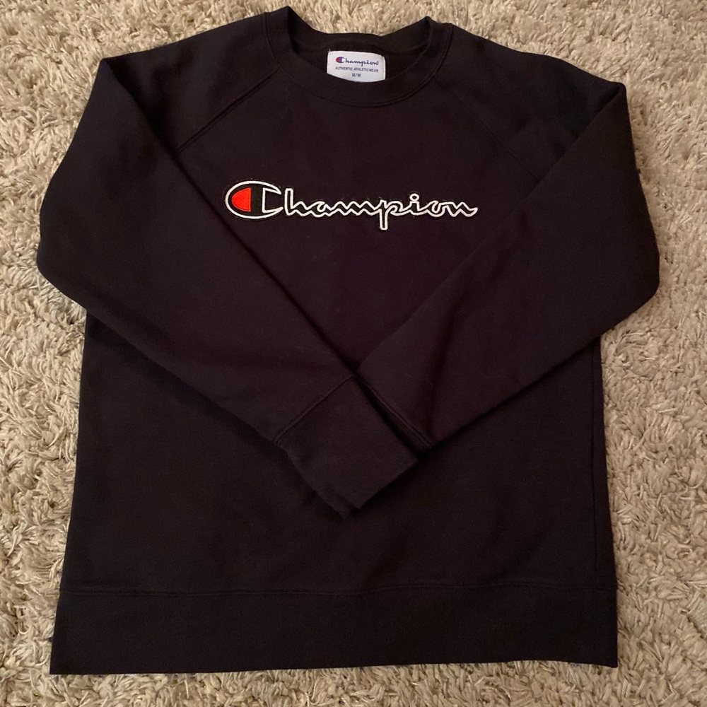 Women’s black champion crew neck sweatshirt, size med